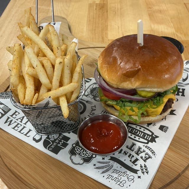 Three Mothers Kobe Burger.