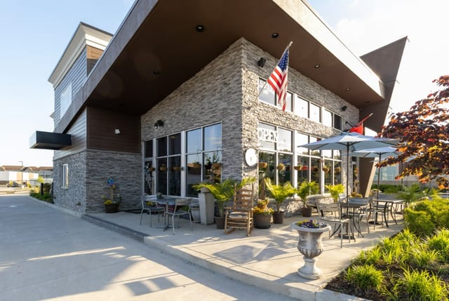 The Three Mothers Cuisine & Bakery – Franklin Rd